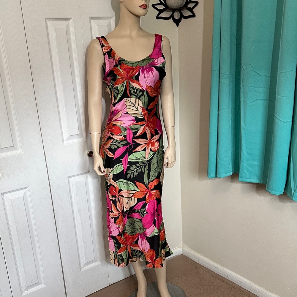 Gilli Black and Pink Floral Midi Dress